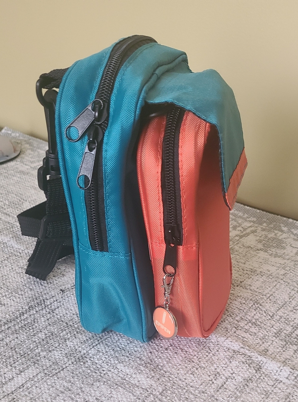 AllerGoKit Medical Organizer - Picture 4 of 8